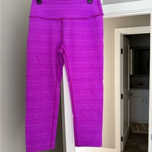 Beyond Yoga Ladies Cropped Leggings in Bright Pink